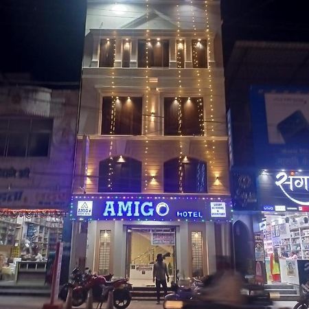 Hotel Amigo Ratlām Екстериор снимка