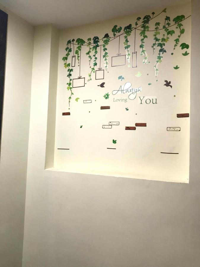 Hotel Amigo Ratlām Екстериор снимка